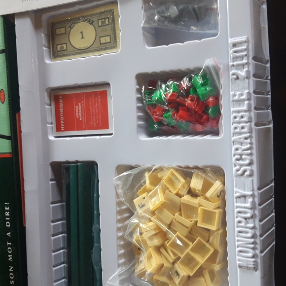 Scrabble Monopoly 2 en 1 Version Française jeux de table - Picture 5 of 5